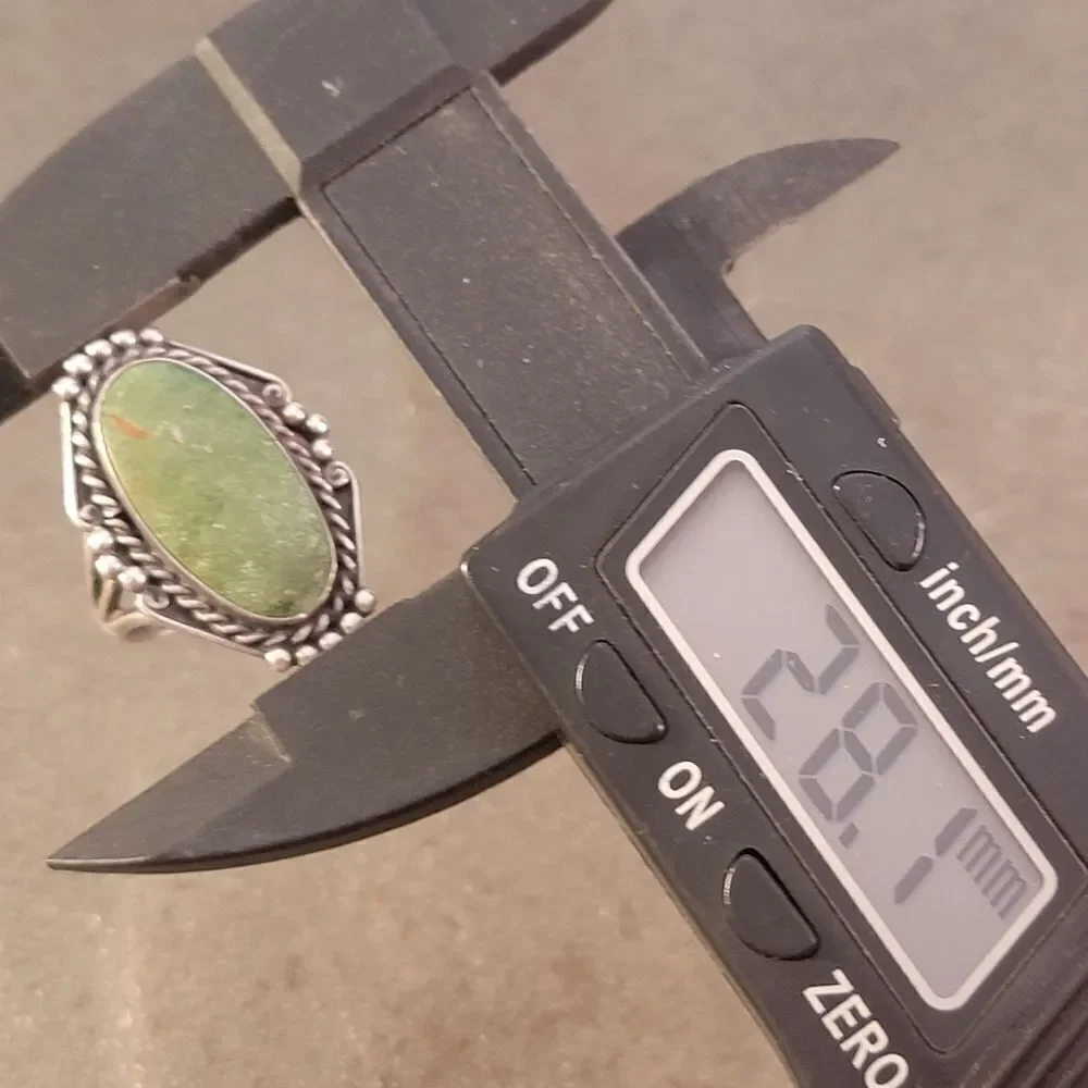 Vintage Old Pawn Navajo Green Turquoise Oval Beaded Cable Bezel Ring